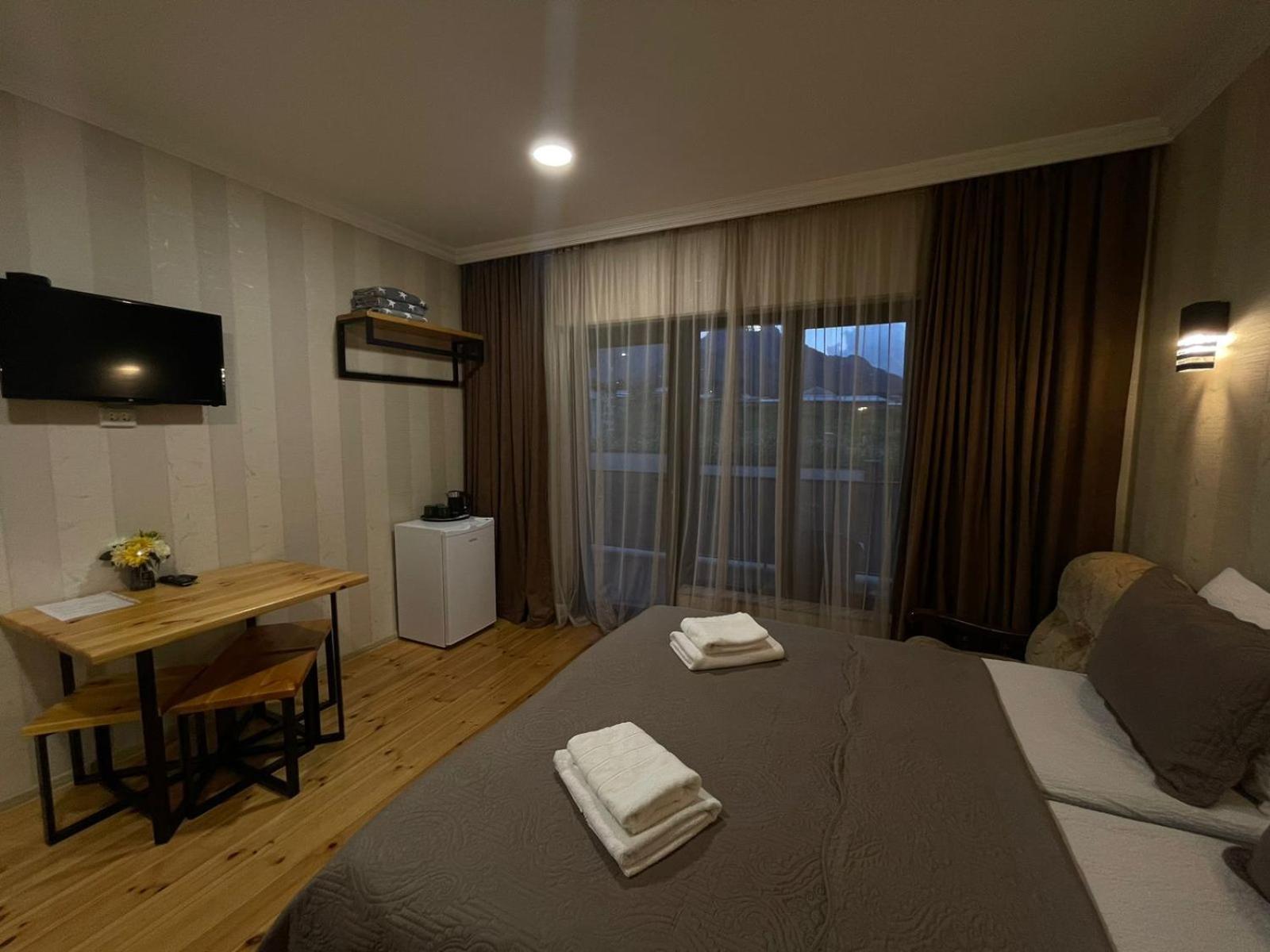 Bibo'S Kokhi Guesthouse カズベギ エクステリア 写真
